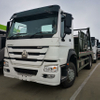 SINOTRUK HOWO 4X2 8CBM شاحنة القمامة الثقيلة