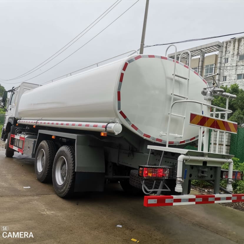 Sinotruk Howo 6x4 20CBM 20000 LOTER