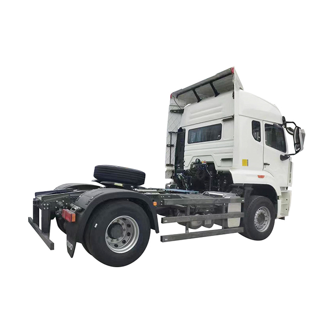 Sinotruk Howo 4x2 6x4 Truction Truck