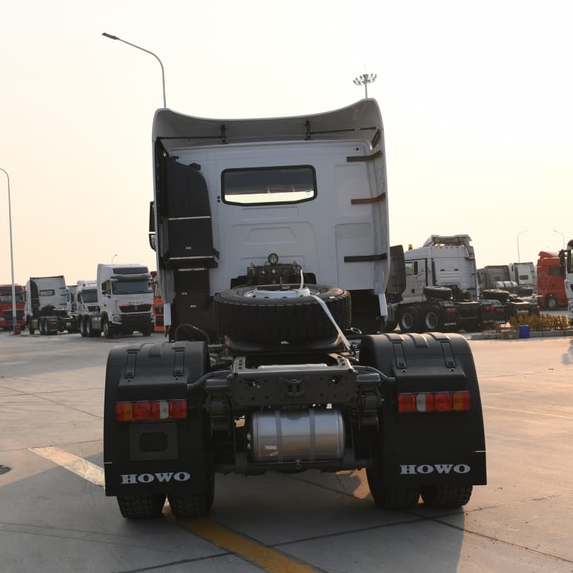 Sinotruk Howo T7H 4x2 Truction Truck 430HP 4