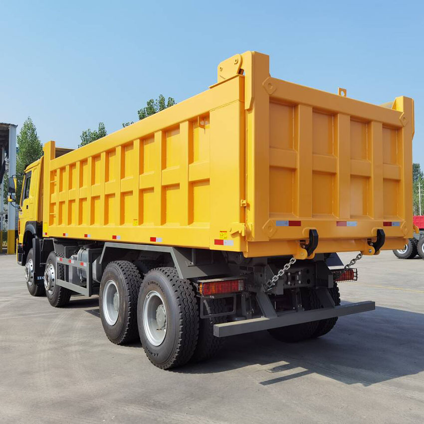Sinotruk Howo 400hp 8x4 Dump Truck