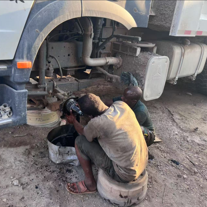 خدمة صيانة ساينو تراك 1