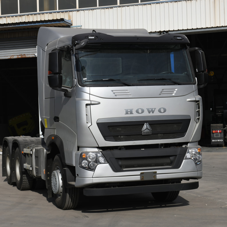 Howo T7H 6x4 430HP MAN TRACK TRACK HUSTER