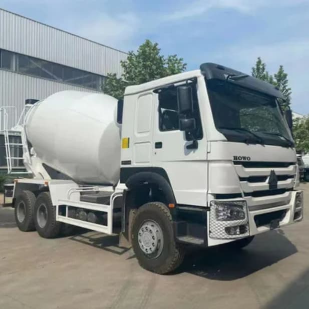 Sinotruk Howo 6x4 Heavy Duty 10CBM Concrete Mixer Truck