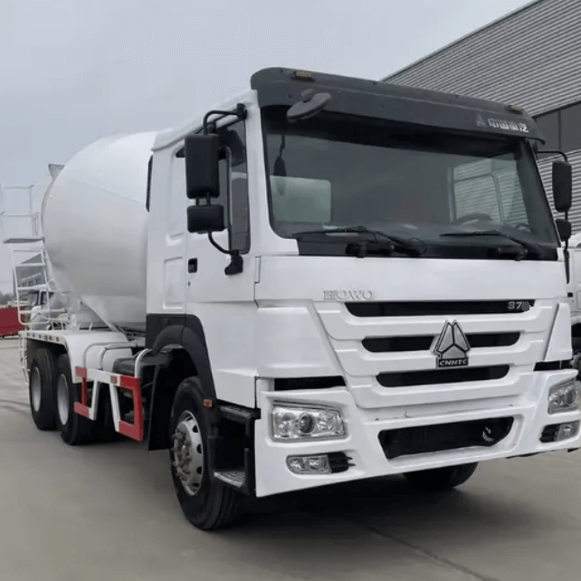 Sinotruk Howo 6x4 10cbm خلاط 