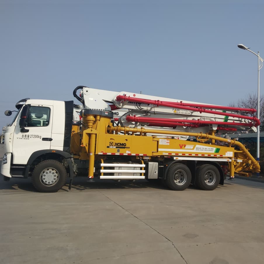 Howo TX 37M Beton Mixer Pump Truck في الجزائر