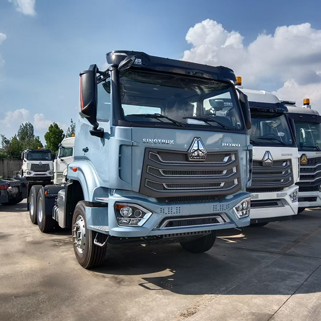Sinotruk Howo 4x2 6x4 Truction Truck