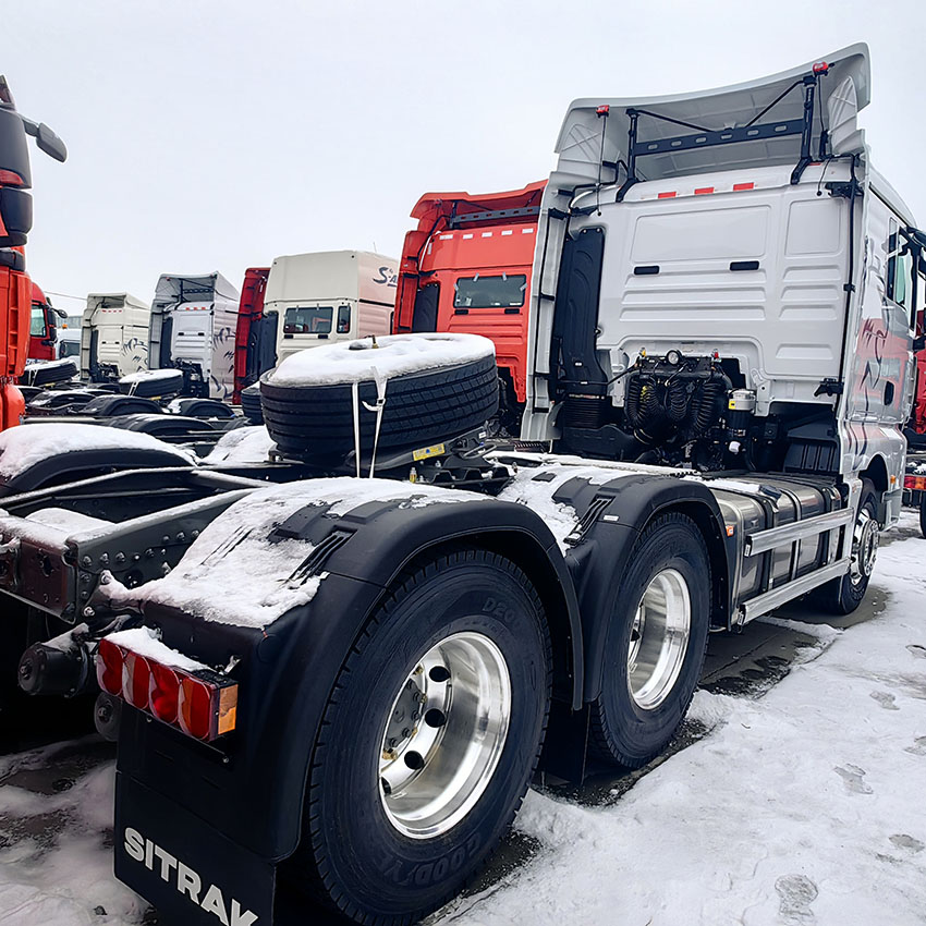 Sitrak 6x4 480HP Truction Truck مع انتقال يدوي