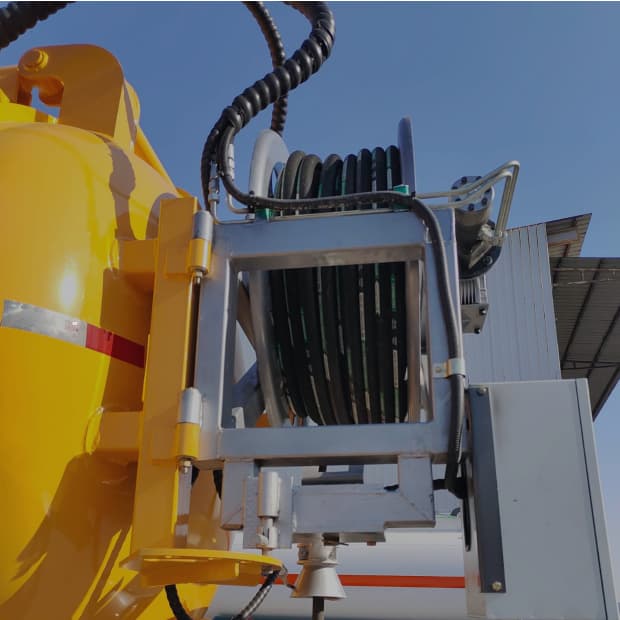 Sinotruk Howo Nx 6x4 18CBM Vacuum and Cleaning Truck