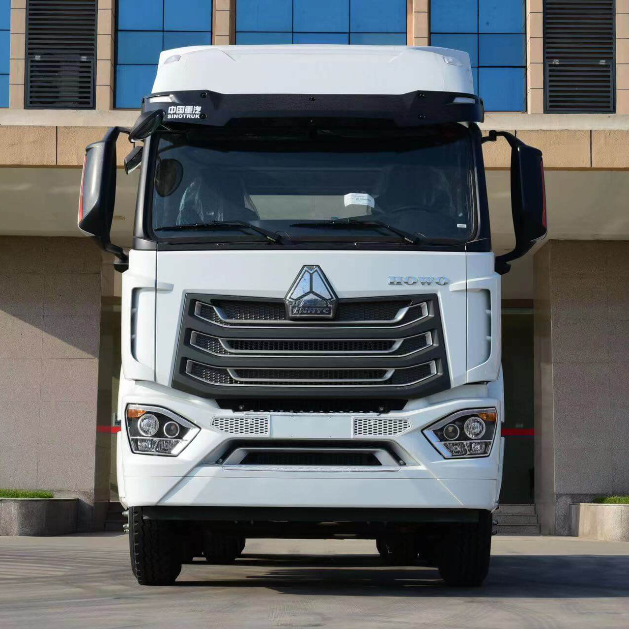 Sinotruk Howo NX 480HP 6x4 Truction Truck for Saudi