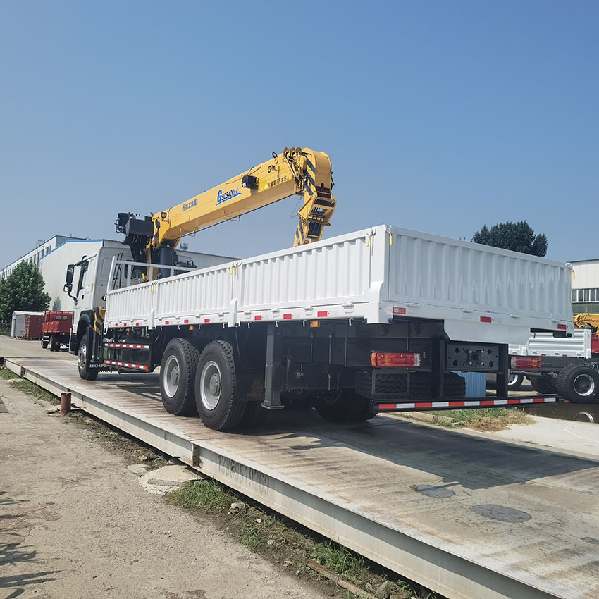 ساينو تراك HOWO 6X4 12T شاحنة رافعة تلسكوبية