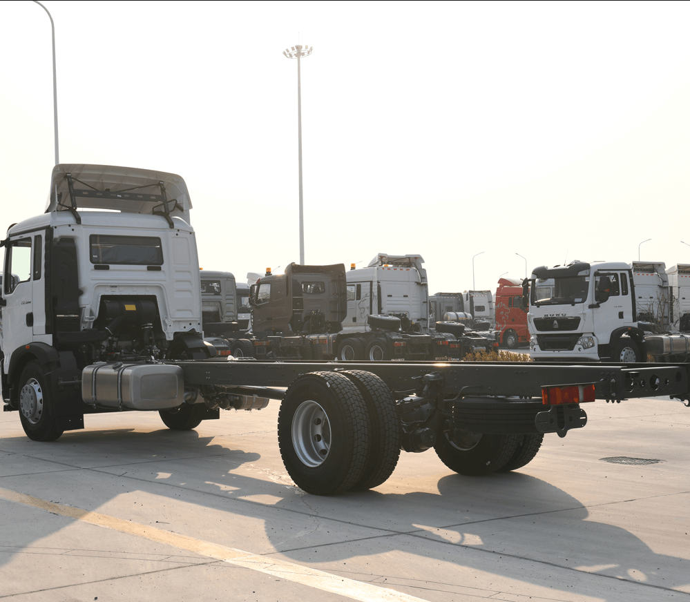 هيكل الشحن بقاعدة العجلات SINOTRUK HOWO TX 4X2 4700mm للجزائر 3 