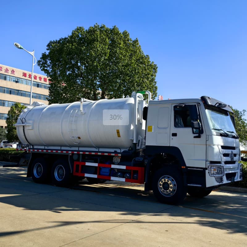 Howo 6x4 20cbm شفط الصرف الصحي لزامبيا
