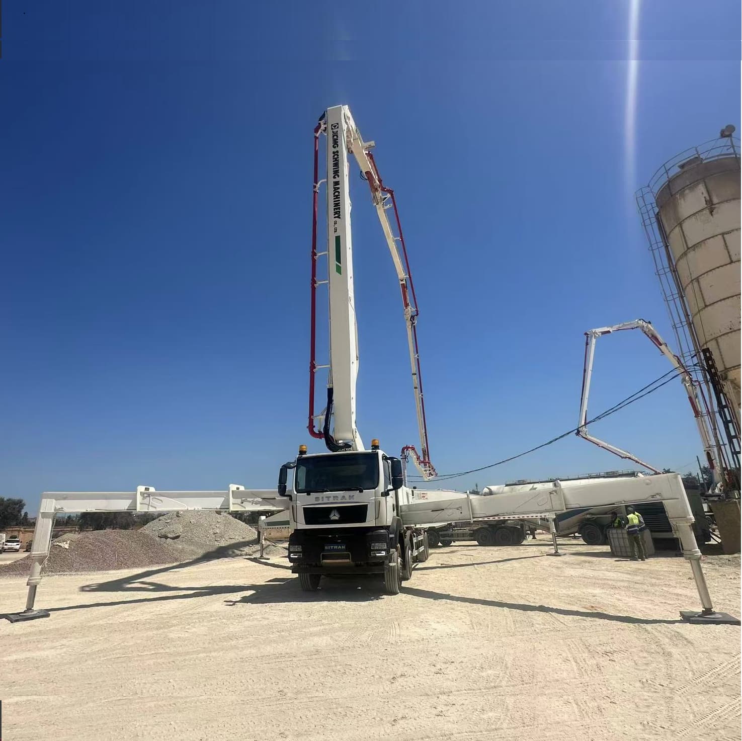 Sinotruk 52m XCMG MAN MAN محرك مزخرف شاحنة مضخة الازدهار