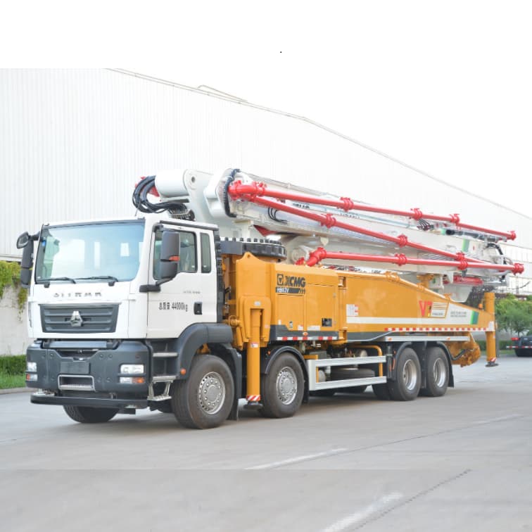 Sitrak Howo 37m 43m 52m خلاط Beton Pump Truck في الجزائر