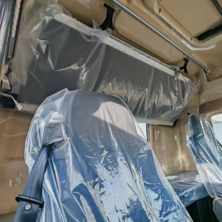 Howo TX 6x4 400HP شاحنة جرار ثقيلة للخدمة التانزانيا