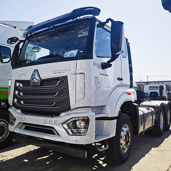 Howo NX 6x4 371HP TRAKER