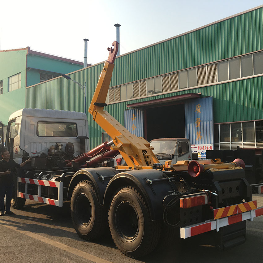 ساينو تراك HOWO 6X4 شاحنة القمامة ذات الخطاف