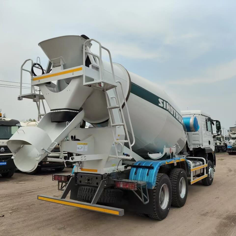 ساينو تراك HOWO NX 6X4 10CBM شاحنة خلط الخرسانة 5