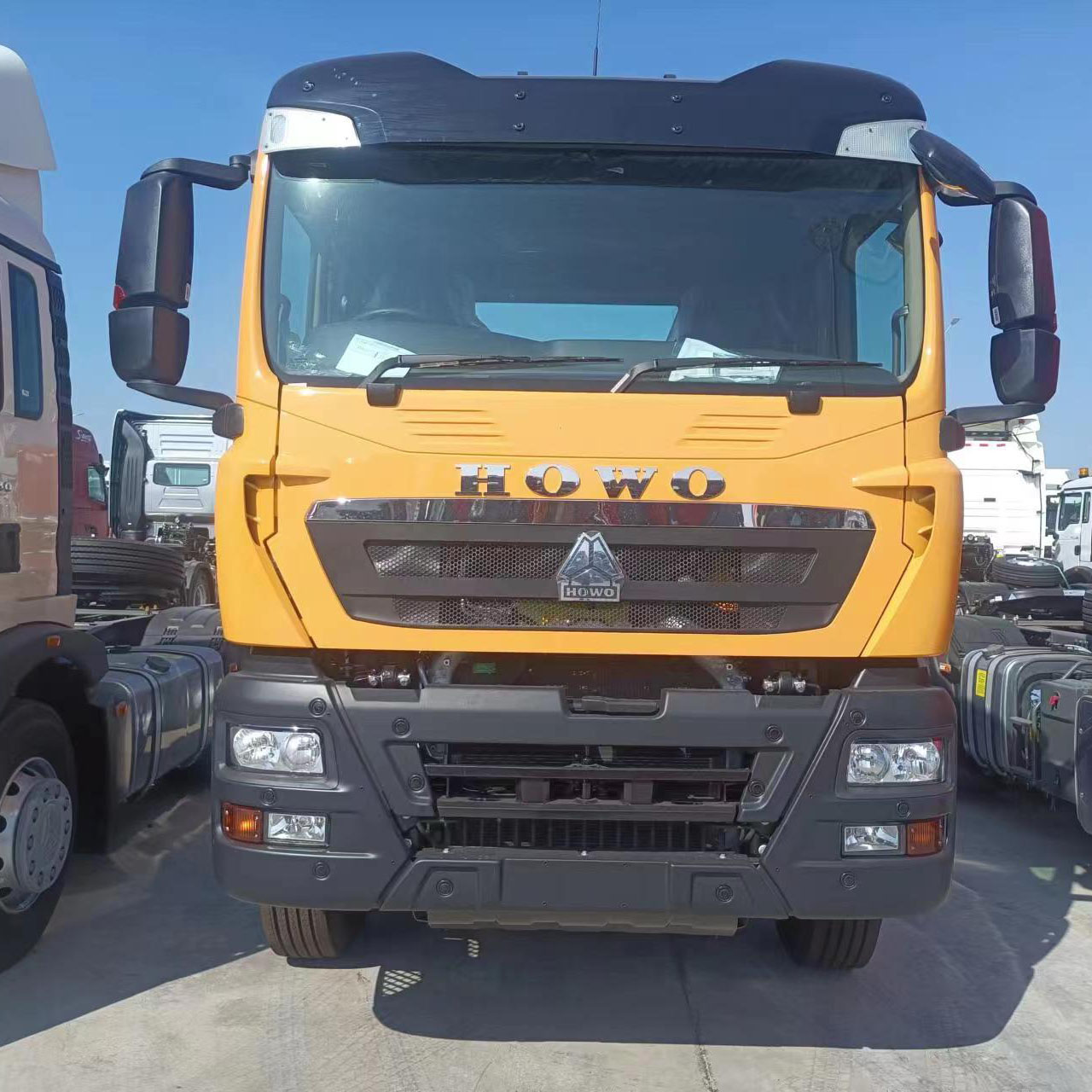 Sinotruk Howo TX 6x4 430HP Truction Truck for Algeria