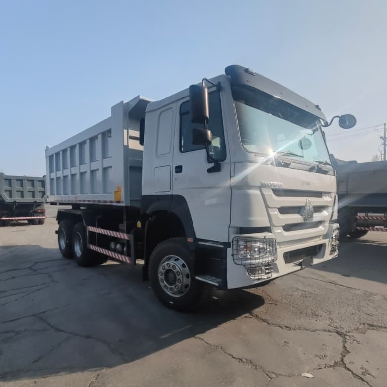 Howo 6x4 380HP 20CBM DUMP TRACK في المخزون لزيمبابوي
