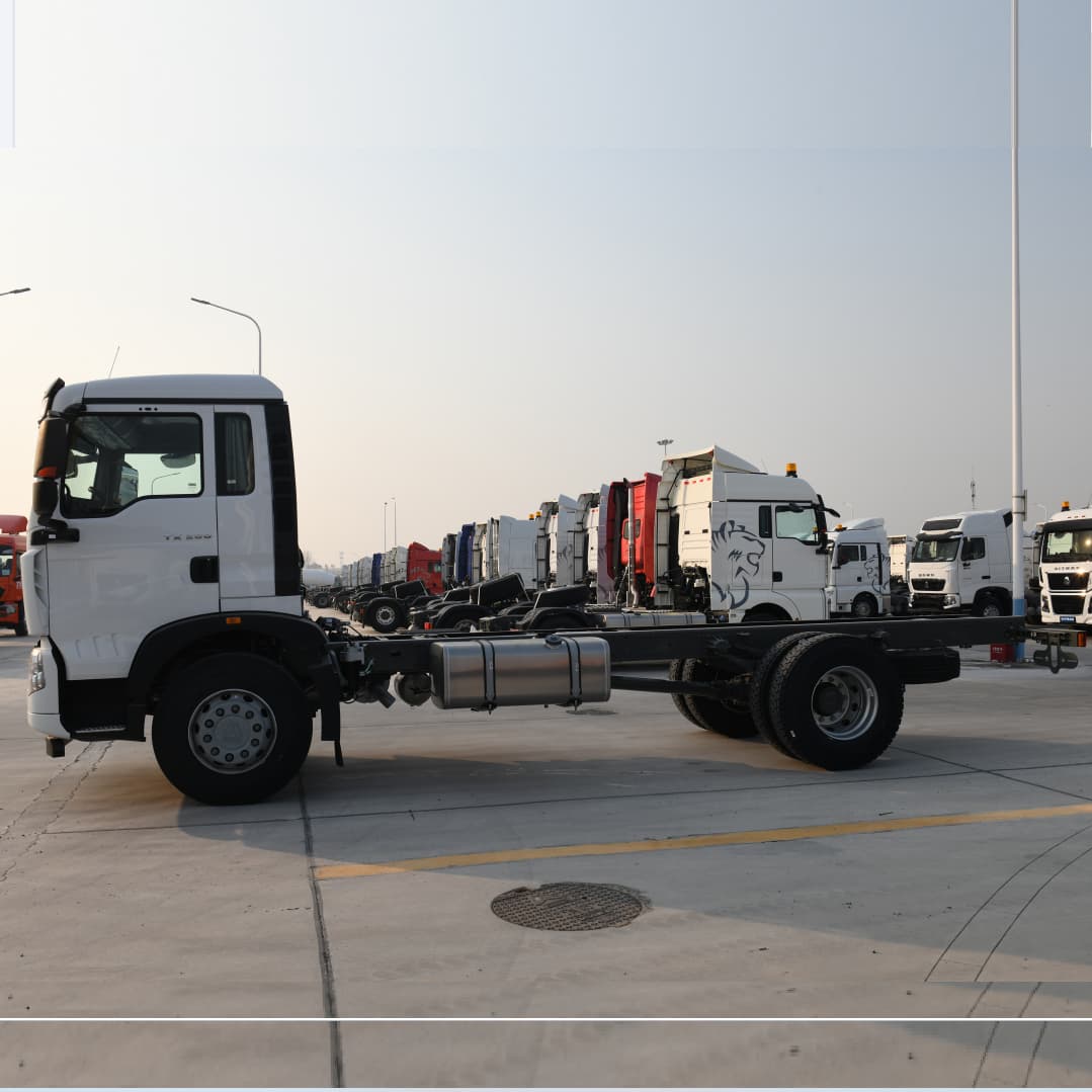 Howo TX 4x2 13T MAN Engine 6200mm Wheelbase Cargo Chassis Truck