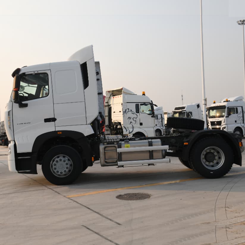 Howo T7H 4x2 430HP Truct