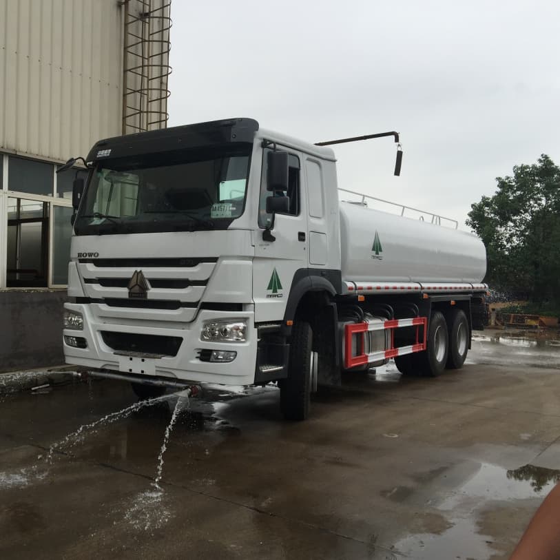 Sinotruk Howo 6x4 20CBM 20000 LOTER
