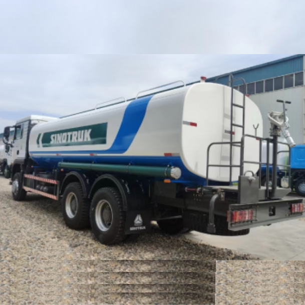 Howo TX 20000 Liters 22000 لتر شاحنة خزان المياه في الجزائر